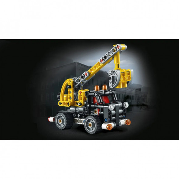 Конструктор LEGO Technic 42031 Ремонтный автокран в Архангельске